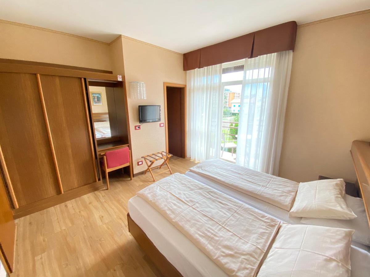 Sunlake Hotel Riva del Garda Exterior photo