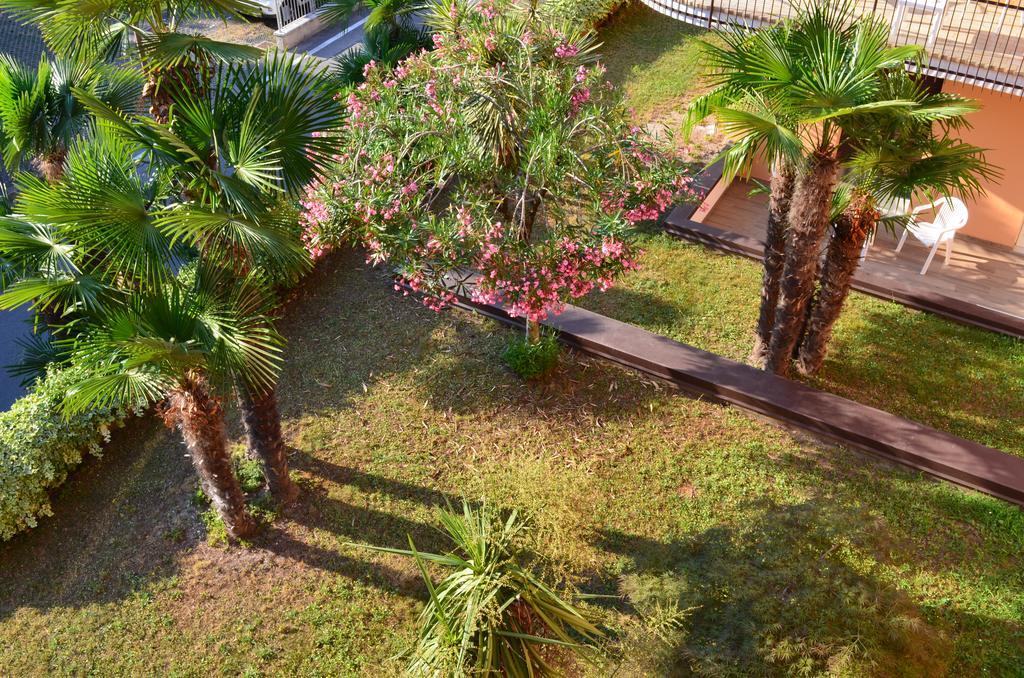 Sunlake Hotel Riva del Garda Exterior photo